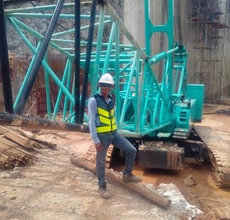 Cau banh xich 250t dang lam viec_1