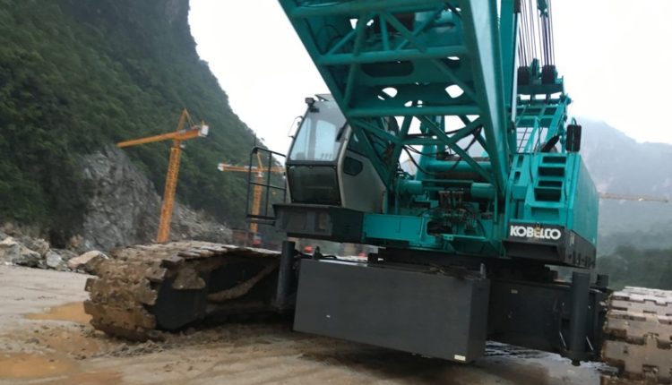 Cau banh xich 250t dang lam viec_13 (FILEminimizer)