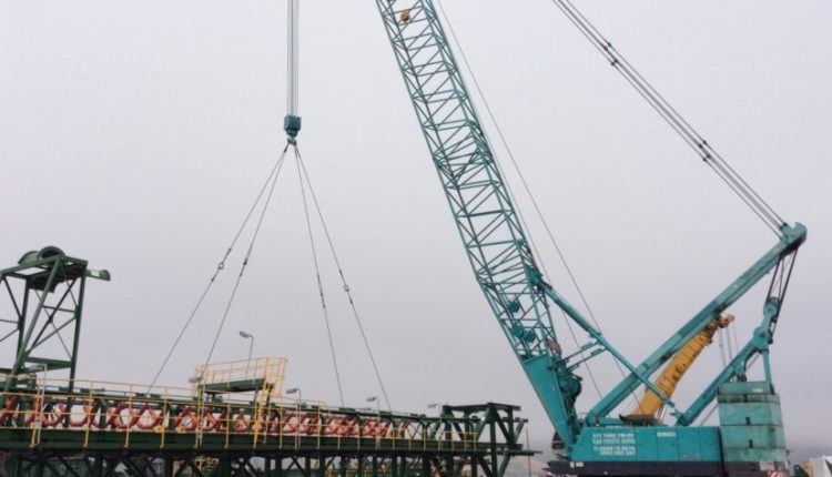 VAN CHUYEN XE CAU BANH XICH 250 T DI HONG SA LAO_9